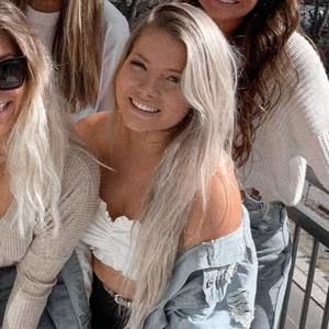 Meet your Posher, Lacey